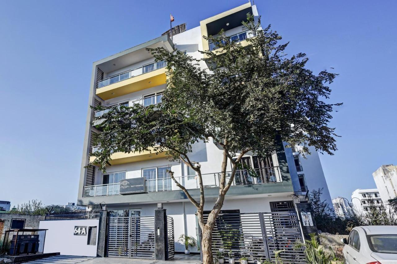 Super Townhouse Tipsyy Near Bestech Central Square Mall Γκουργκάον Εξωτερικό φωτογραφία
