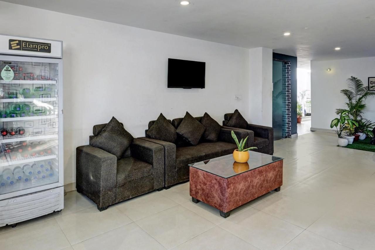 Super Townhouse Tipsyy Near Bestech Central Square Mall Γκουργκάον Εξωτερικό φωτογραφία