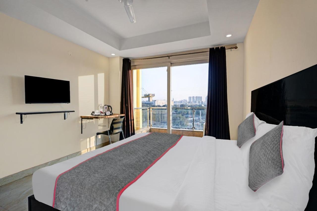 Super Townhouse Tipsyy Near Bestech Central Square Mall Γκουργκάον Εξωτερικό φωτογραφία