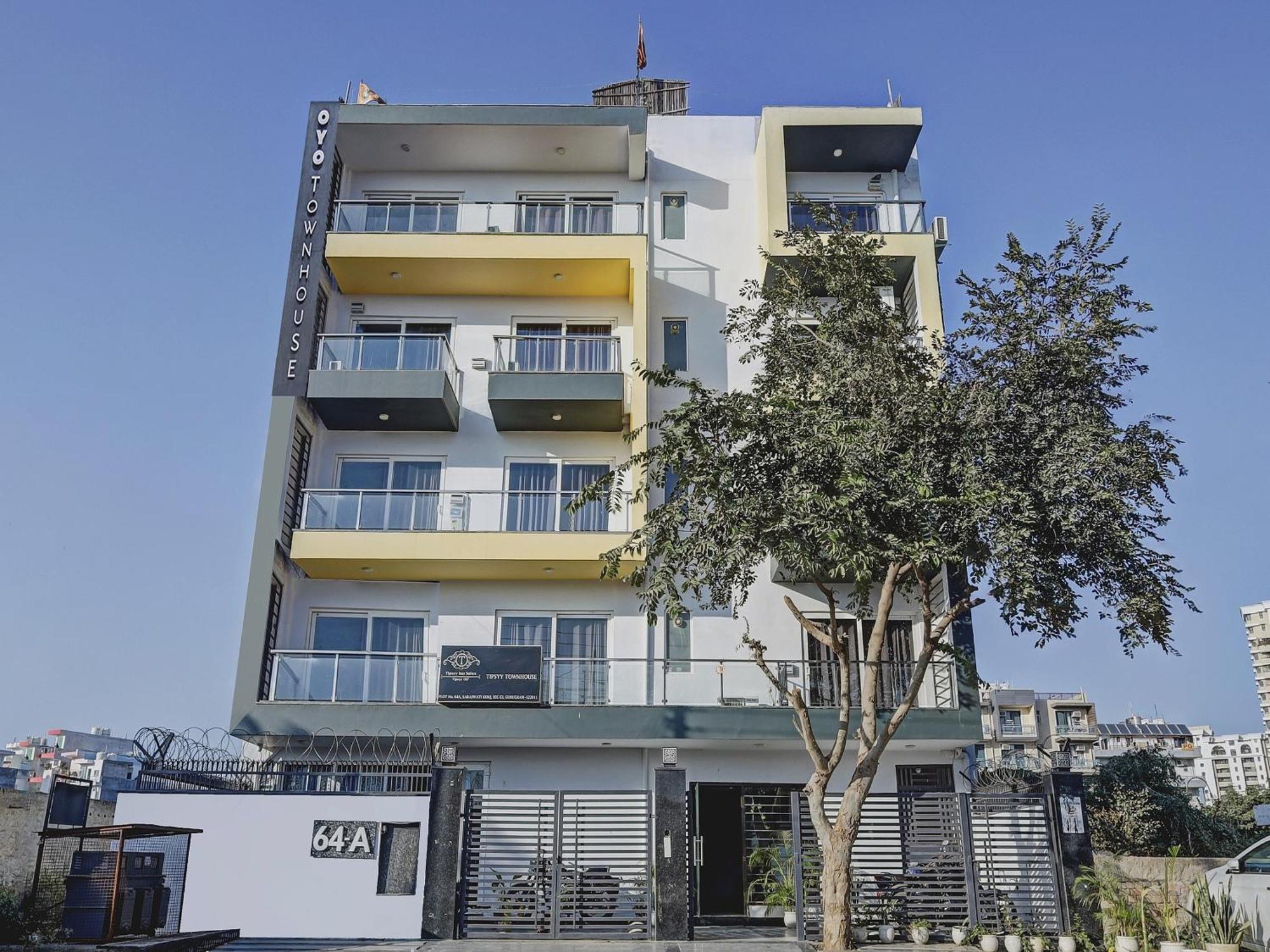 Super Townhouse Tipsyy Near Bestech Central Square Mall Γκουργκάον Εξωτερικό φωτογραφία