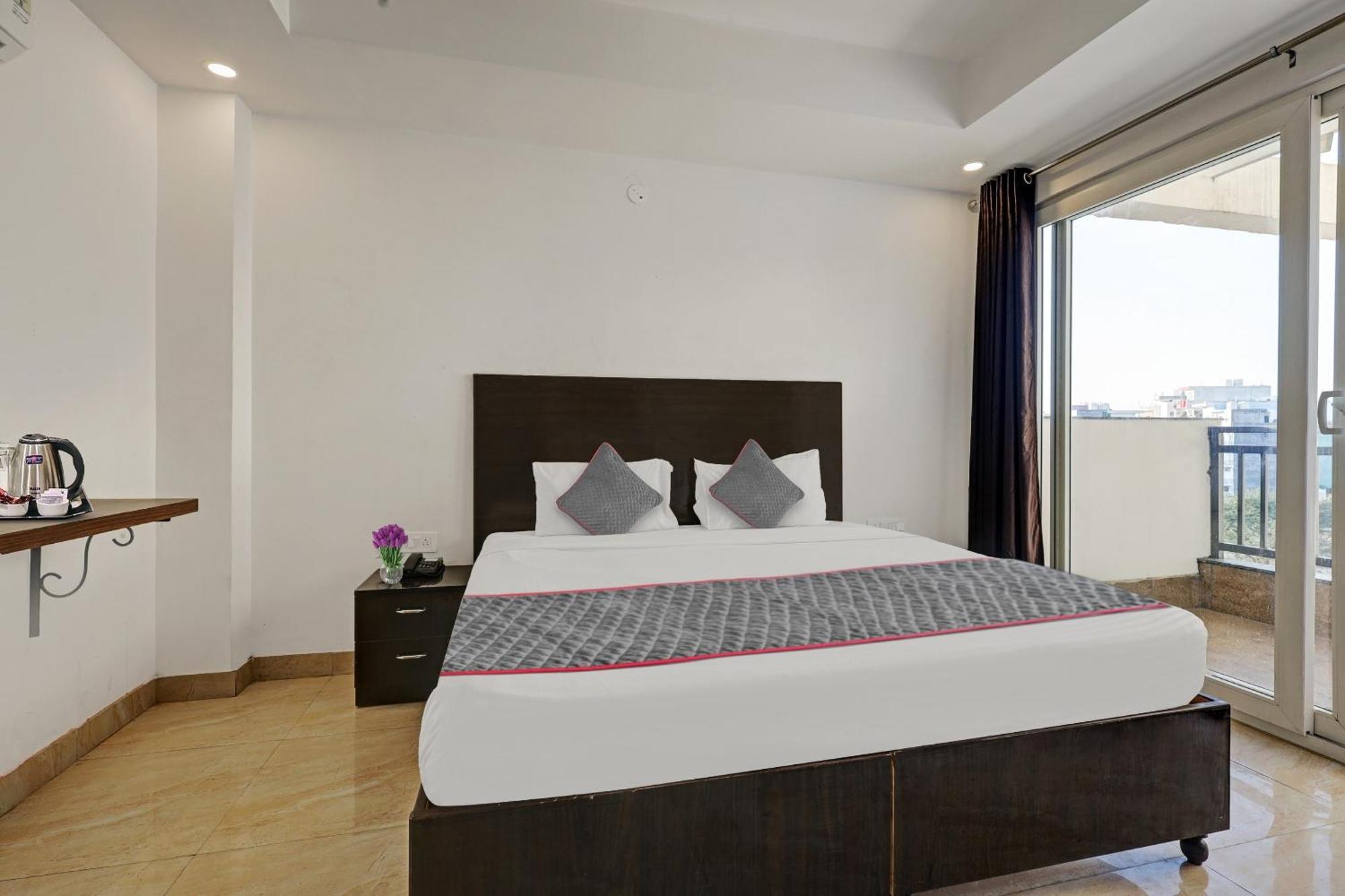 Super Townhouse Tipsyy Near Bestech Central Square Mall Γκουργκάον Εξωτερικό φωτογραφία