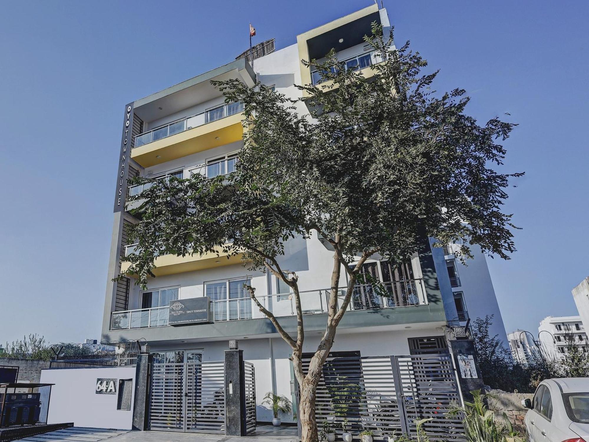 Super Townhouse Tipsyy Near Bestech Central Square Mall Γκουργκάον Εξωτερικό φωτογραφία