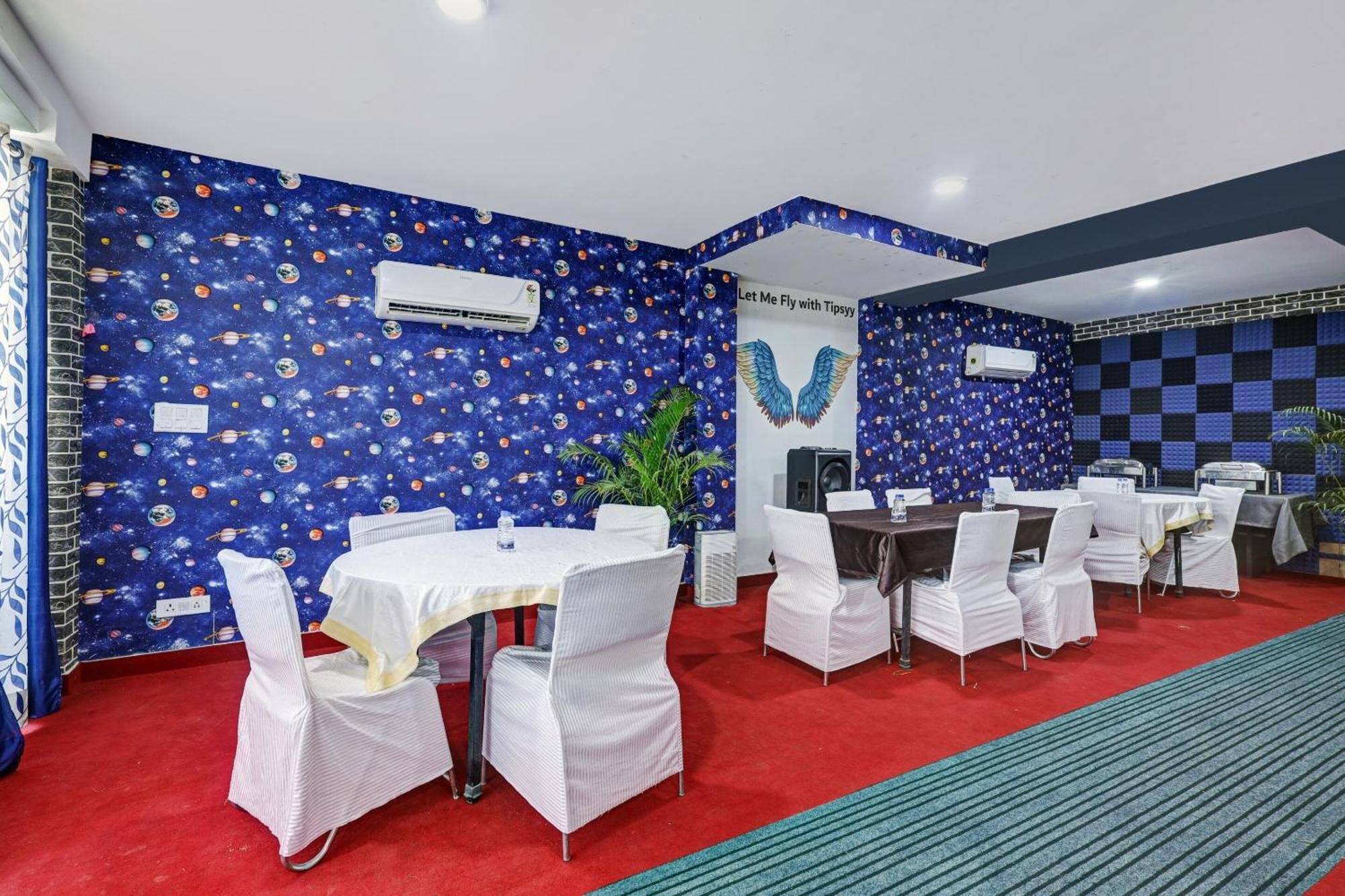 Super Townhouse Tipsyy Near Bestech Central Square Mall Γκουργκάον Εξωτερικό φωτογραφία